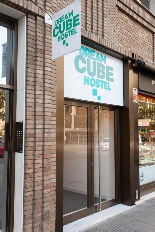 Dream Cube Hostel Barcelona Eksteriør billede